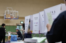 Voter Turnout at 57.4% in Local Elections as of 5 p.m.... Seoul Records 59.1%