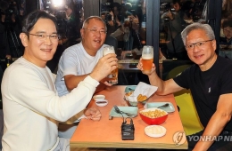 韓 총수들, 젠슨 황과 '제2의 깐부' 맺는다…오늘 저녁 삼겹살 회동