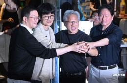 Jensen Huang“五花肉烧酒聚会”由Naver买单……向市民分发“HBM Chips”