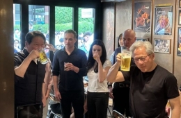 젠슨 황, 이틀 만에 최태원과 치맥 회동…"SK와 내일 협력안 발표"
