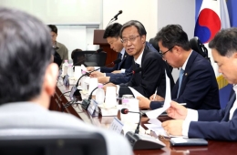 Party and Government to Focus on Currency and Price Stabilization... Recommend Easing Alternate-Day Vehicle Operation System