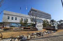 경찰, 중앙선관위 등 7곳 압수수색 돌입