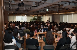 Chung Yongjin会长也将接受历史教育……新世界公布星巴克争议后续对策