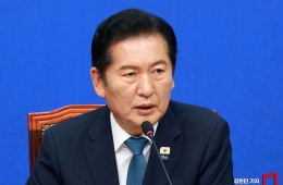 Jeong Cheongrae辞任共同民主党党首职务……着手挑战连任