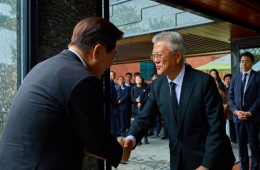 Will a Message of Unity Emerge? President Lee Meets Former President Moon at the Blue House Today
