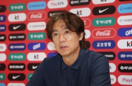  Hong Myung-bo Says, "I Apologize to the People... I Am Stepping Down as Head Coach"