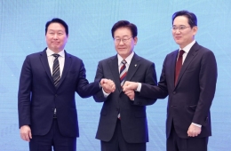 '3대 메가프로젝트' 속도 관건…李, 삼성·SK와 반도체 점검회의