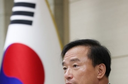 방미통위 "허위정보법 적용 플랫폼 네이버·구글 등 8곳 지정해 통보" 