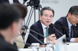 Kim Yongbeom的“新国家论”：“AI时代国家应成为‘生产关系设计者’”