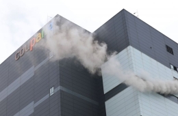 인천 쿠팡 물류센터 불 7층까지 확산…소방관 1명 부상