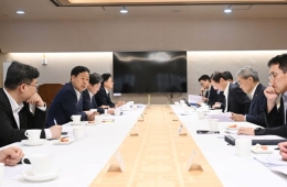政府：“对单一股票杠杆设个人投资限额，实施总量管理”