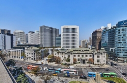 Bank of Korea: "Per Capita GNI Highly Likely to Reach $40,000 This Year"
