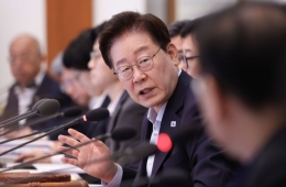 李대통령 "화려한 정부 문서 걷어내라"…'AI가 읽는 데이터'로