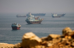 Two Tankers Attacked in Hormuz... Ministry Confirms 'Not Korean-Flagged Vessels' (Comprehensive)