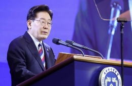 李대통령, 부동산세 후퇴 비판에 "극히 일부 가지고 헐뜯어"