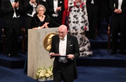1,000 Names Fill the Paper, But Only 3 Stand on the Podium: The Dilemma of the Nobel Prize at 125 Years 