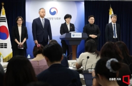 미프진 도입 쟁점은? "의료 기관 내 투약" vs "자기결정권 제한 안돼"