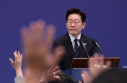 메시지 주력한 李…집값 안정·ETF 미비 인정·사회정책 강화