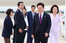 李대통령, 이형일·강신철·홍지선 임명안 재가