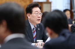 靑 "李대통령 DMZ 지뢰폭발 부상 장병 위문"