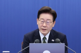 Lee: "Era of Political Prosecution Ends Tomorrow... Police to Be Reformed So Case Coverups Are Unthinkable"
