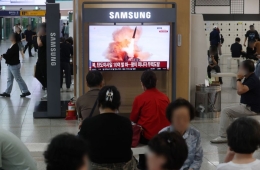 北, 17일 만에 또 동해상으로 발사체 발사