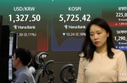 韩国综指受个人投资者净卖出拖累，盘中走弱