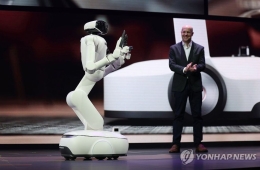 삼성·LG, CES 2달 앞두고 로봇 개발 '총력전'…이재용·류재철 직접 현장 챙긴다