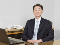 농심 신동원 회장, 친족회사 등 39개社 뺀 채 신고 '검찰 고발'