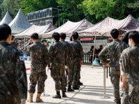 '예비군 사망' 참가자 "30도 땡볕에 500ml 생수 한 병 지급" 증언 논란