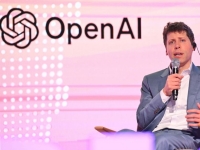 한국에서 돈 쓸어 담더니…'연봉 10억, 주식 보상 21.4억' 파격 대우