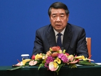 中허리펑 