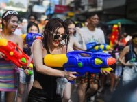 비극이 된 지상최대 물축제…206명 숨지고 1600명 다친 태국
