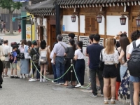 삼계탕 한 그릇 2만원 시대, 초복 보양식도 '가성비 전쟁'
