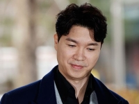 식품업체 대표, 박수홍 이어 전 변호사도 고소…