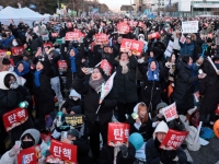 탄핵 가결 후 첫 주말…전국 곳곳 '尹 파면 촉구' 집회