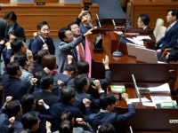 野 “국민의힘 지도부 인사들, 내란선전죄로 고발할 것”