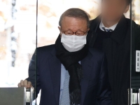 홍원식 전 남양유업 회장 퇴직금 444억원 소송, '무보수 재직기간 퇴직금 인정 여부' 쟁점