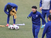 홍명보호, 오만전 하루 앞두고 첫 완전체 훈련…