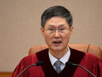 "대통령 윤석열을 파면한다"…손석희 "연습 하셨나" 문형배 대답은?