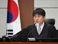 [속보]지귀연 “삼겹살에 소주사주는 사람도 없어…공정한 재판 매진할 것”