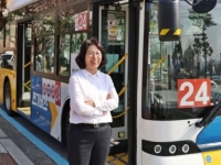 "정말 아름다운 사람" 한국 버스기사에, 中서 찬사 쏟아졌다