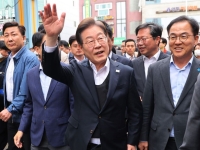 대법 파기환송에도 李 지지율 50% 육박