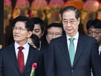 민주, 국힘 내홍에 
