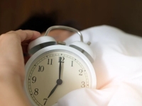 눈 뜨니 '알람 5분 전'…부지런한게 아니라 '이 병' 걸린 거라고?