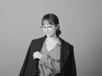 '안경·노브라 방송' 임현주 아나운서, 이번엔 