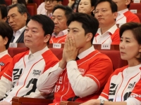 국힘, 출구조사 결과에 '탄식'…두자릿수 격차에 충격