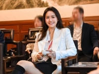 '미스홍콩 출전' 구의원, 하루만에 철회…