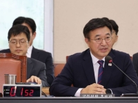 여야, 윤호중 행안부 장관 후보자 청문보고서 합의 채택