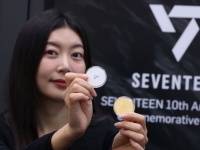 잘나가던 K팝, 단물 다 빠졌나…수출 줄더니 텃밭 日서도 '주춤'